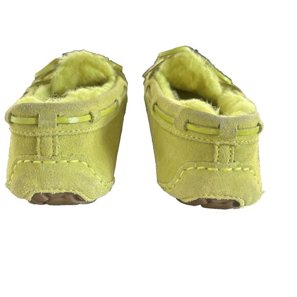 Ugg Dakota Ladies Cozy Suede Moccasin with Wool Blend Lining, Size 6  Color Lime - Picture 11 of 12